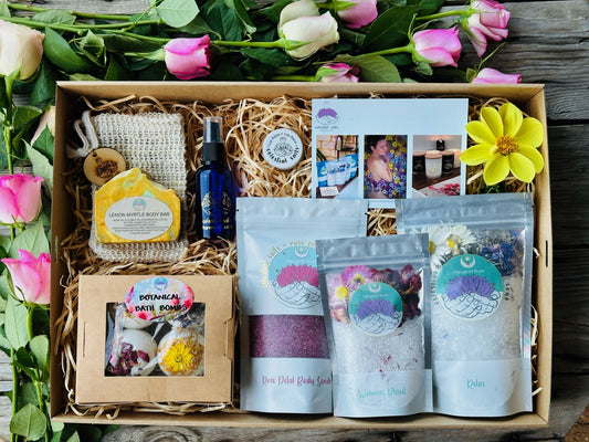MOTHER NATURES MOTHERS DAY HAMPER  - 100% All Natural Bath Bombs, Body Soaks and Scrubs, Magnesium Oil, Lip Balm and Hand Made Body Bar/Soap