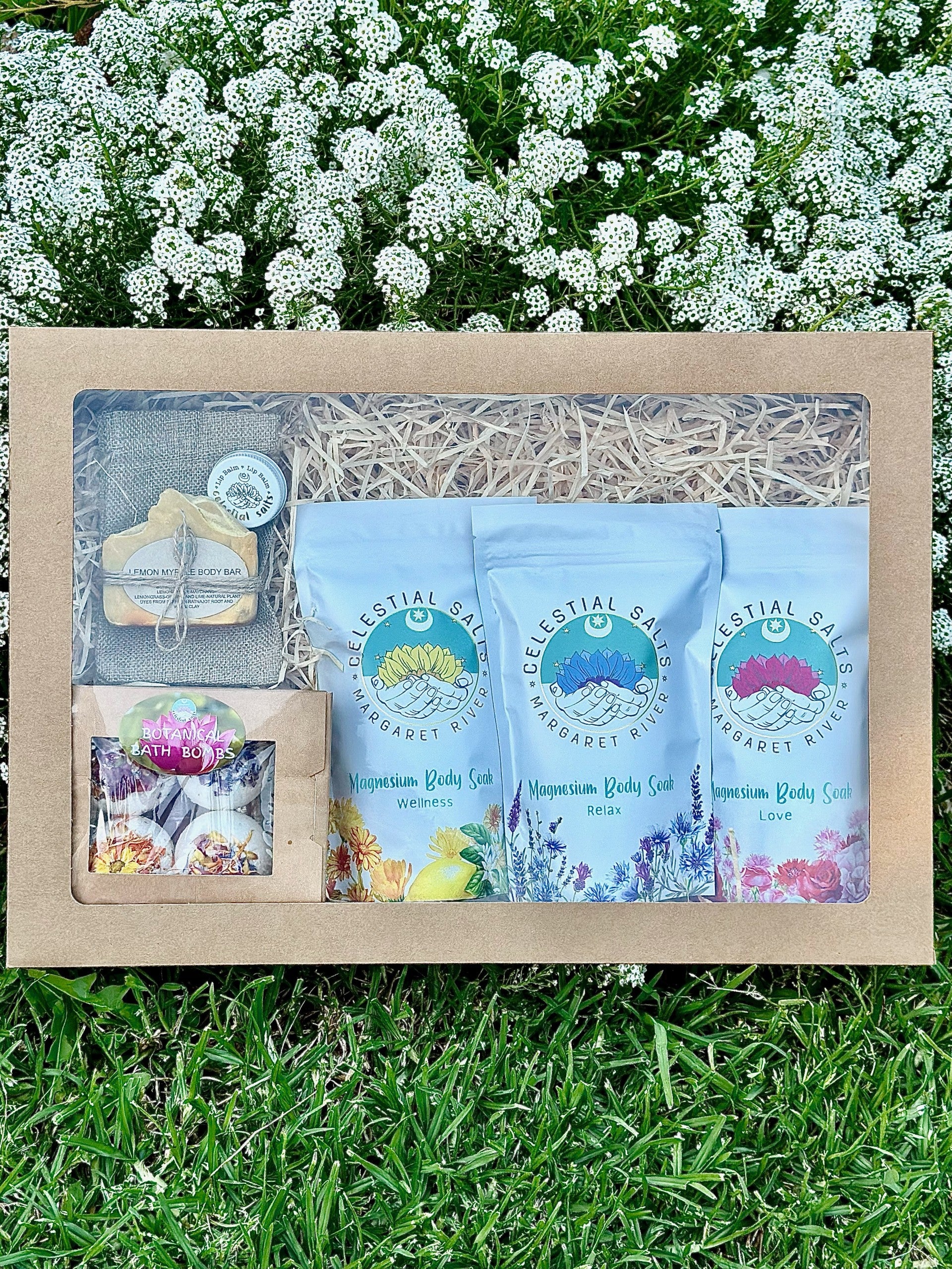 BATHING BEAUTIES HAMPER